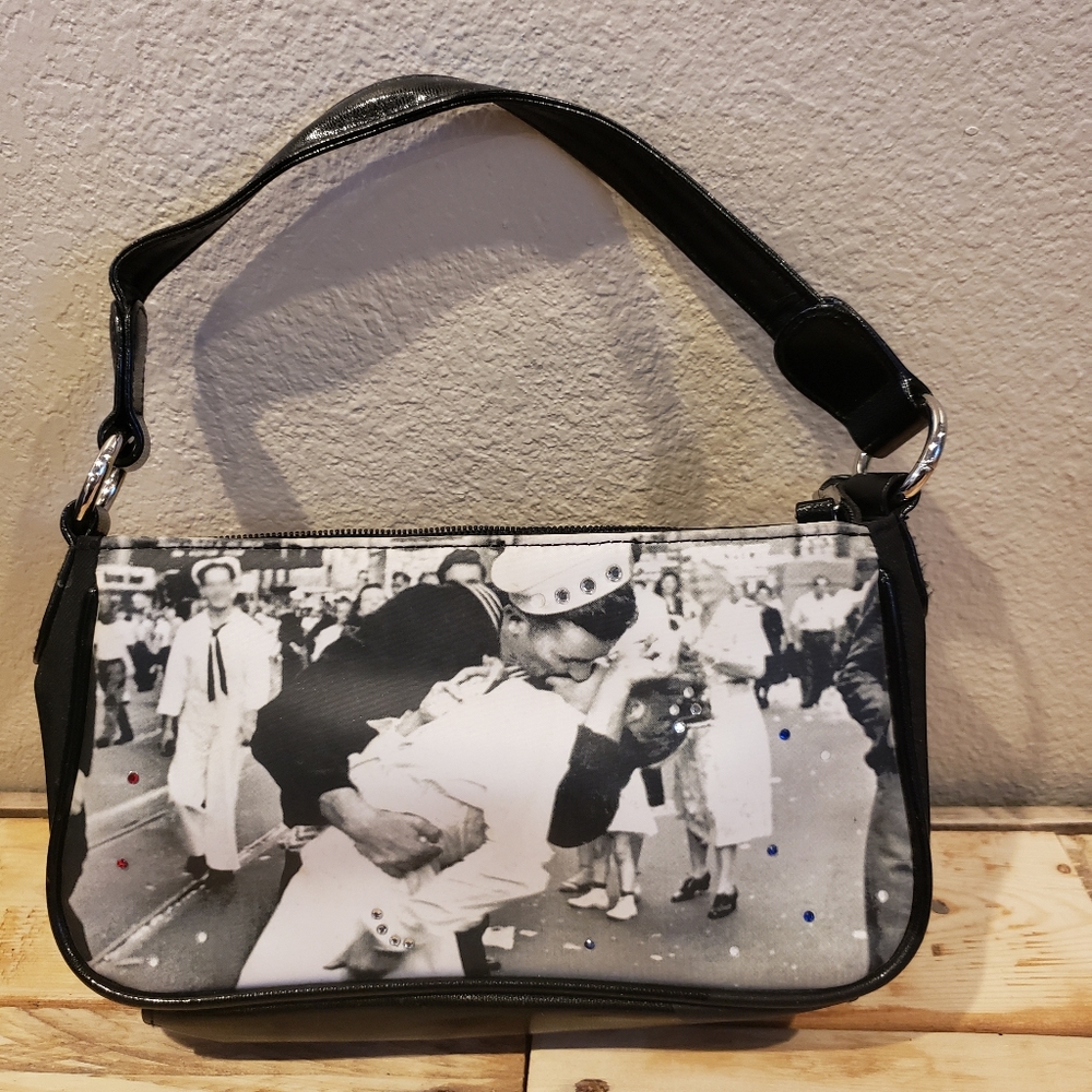 Iconic image purse